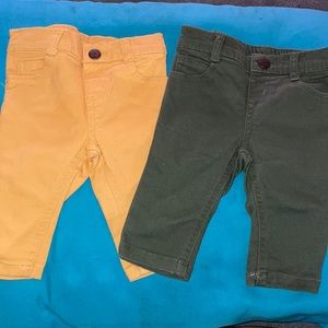 2 pairs of Baby jeans
